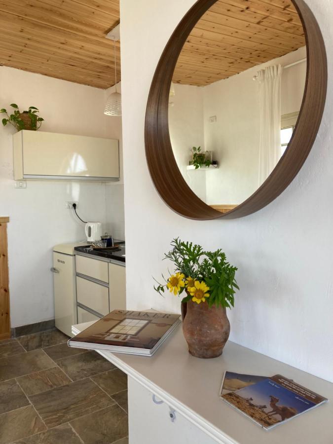 Tobiana Desert Lodging Negev 'Ezuz المظهر الخارجي الصورة